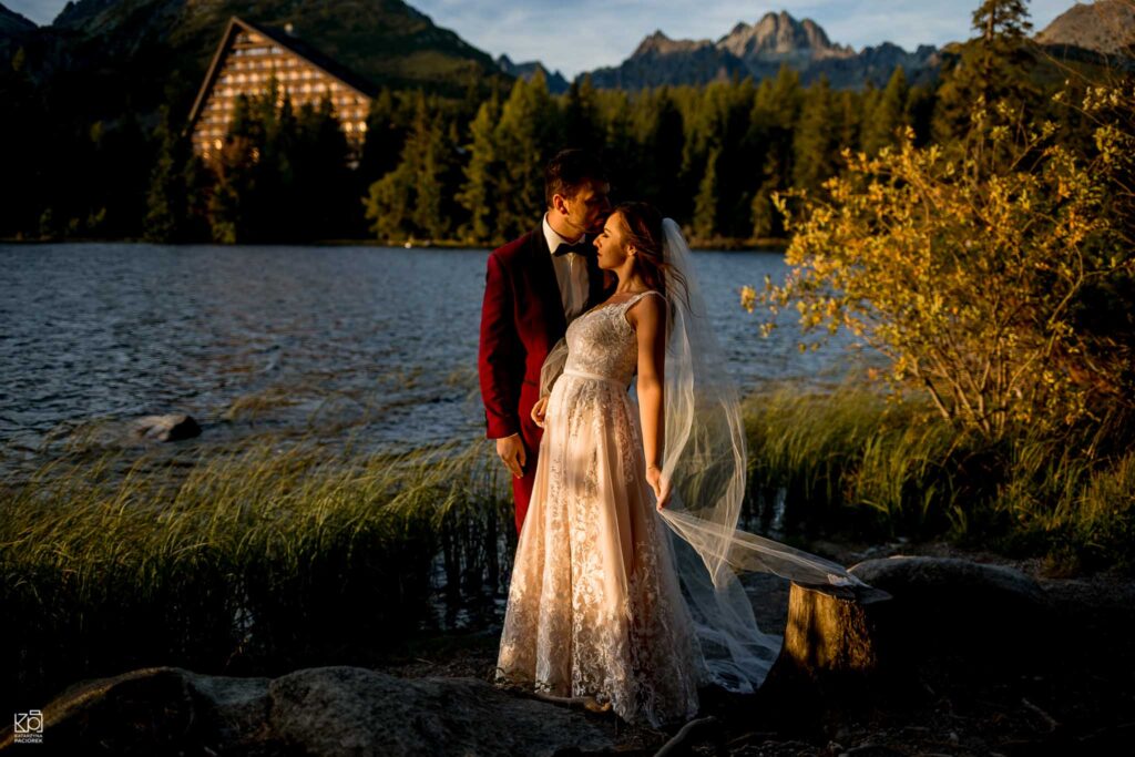 sesja ślubna nad jeziorem w Tatrach Wysokich